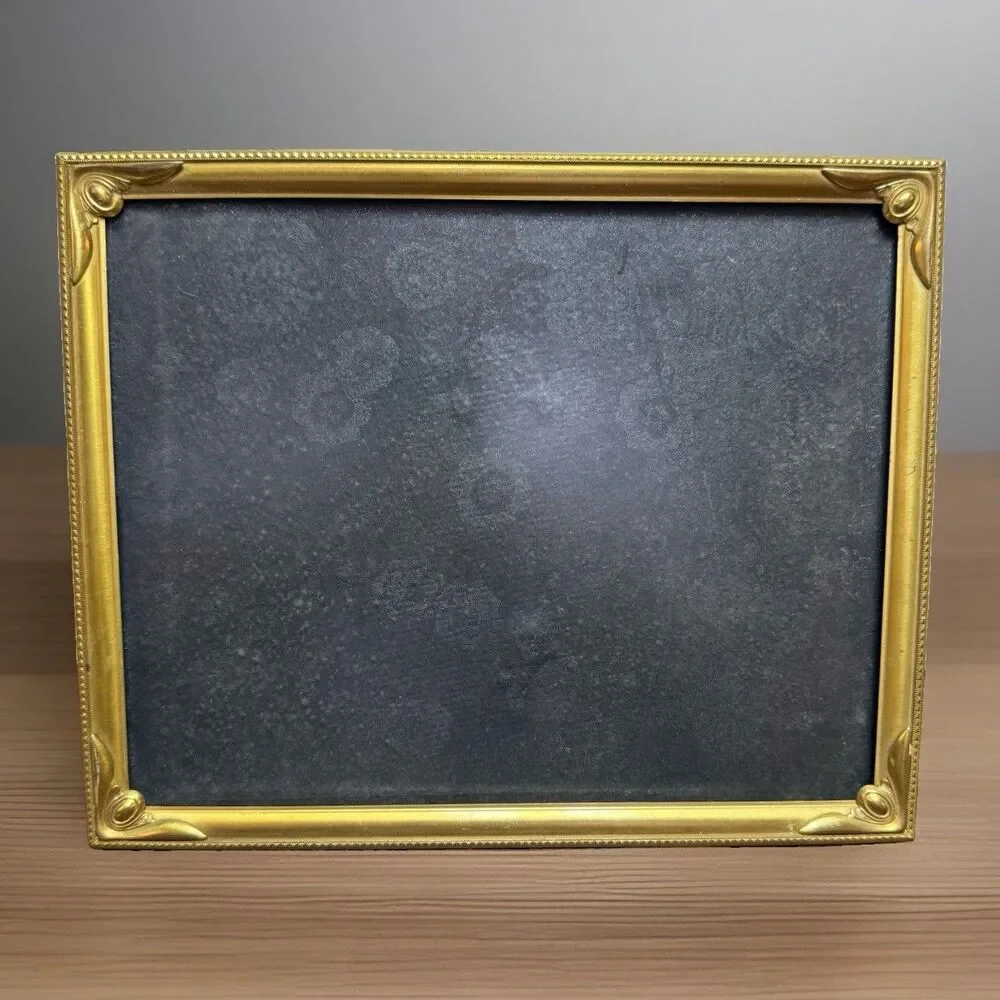 Vintage Ornate Brass Bat Pattern Corners Picture Photo Frame 8''x10'' Landscape